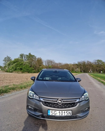 Opel Astra cena 49800 przebieg: 187100, rok produkcji 2015 z Gliwice małe 172